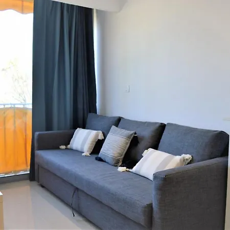 2 Pers Au Lavandou, Pres Plage, Parking, Menage Inclus - Fr-1-251-78 * ル・ラヴァンドゥー