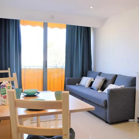 2 Pers Au Lavandou, Pres Plage, Parking, Menage Inclus - Fr-1-251-78 Apartament *